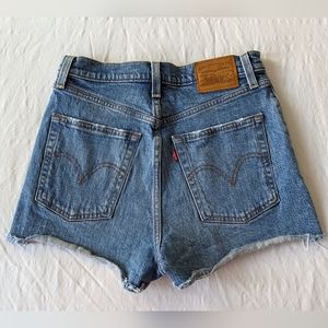 Levi's Ribcage Shorts